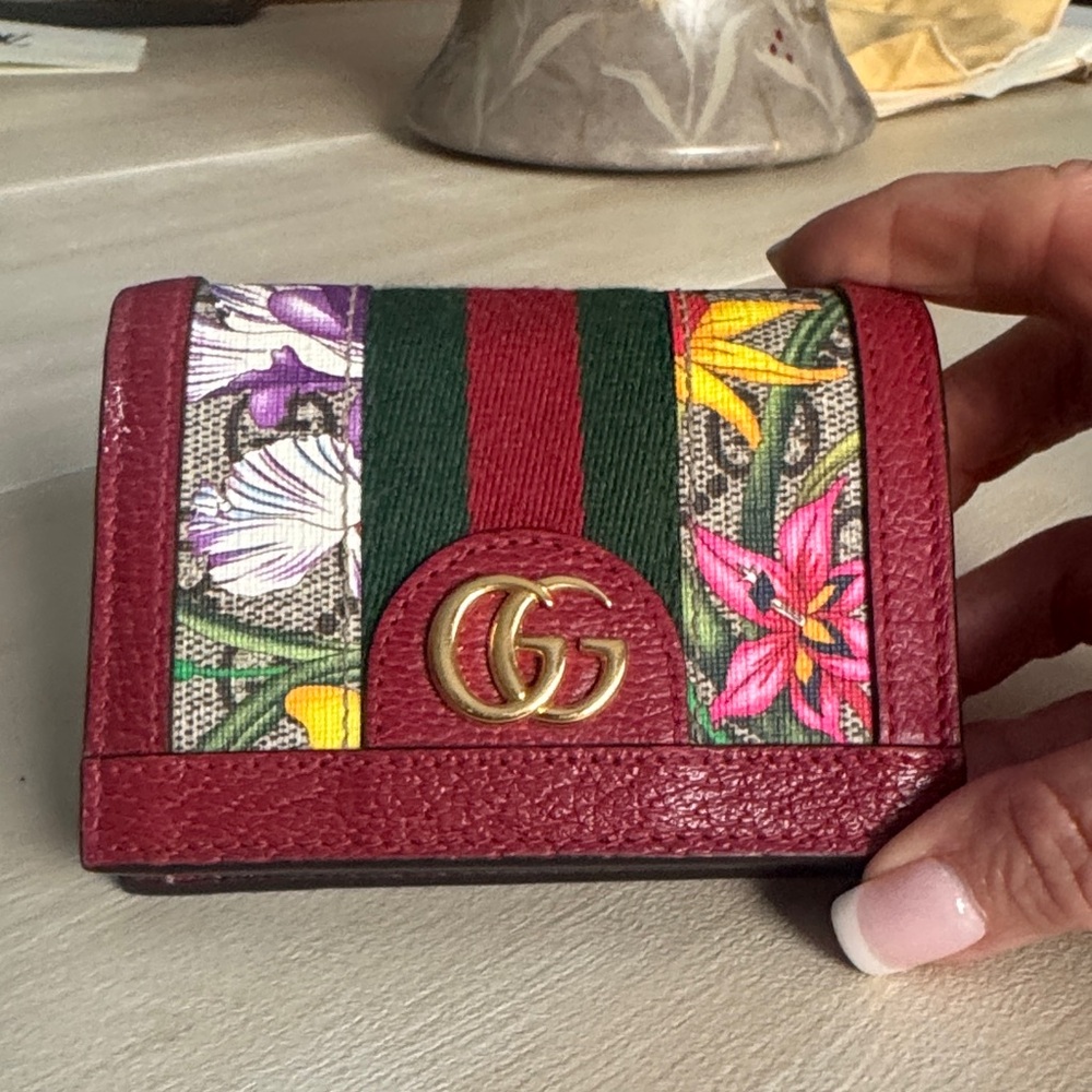 Gucci Red and Green Floral Women's Wallet